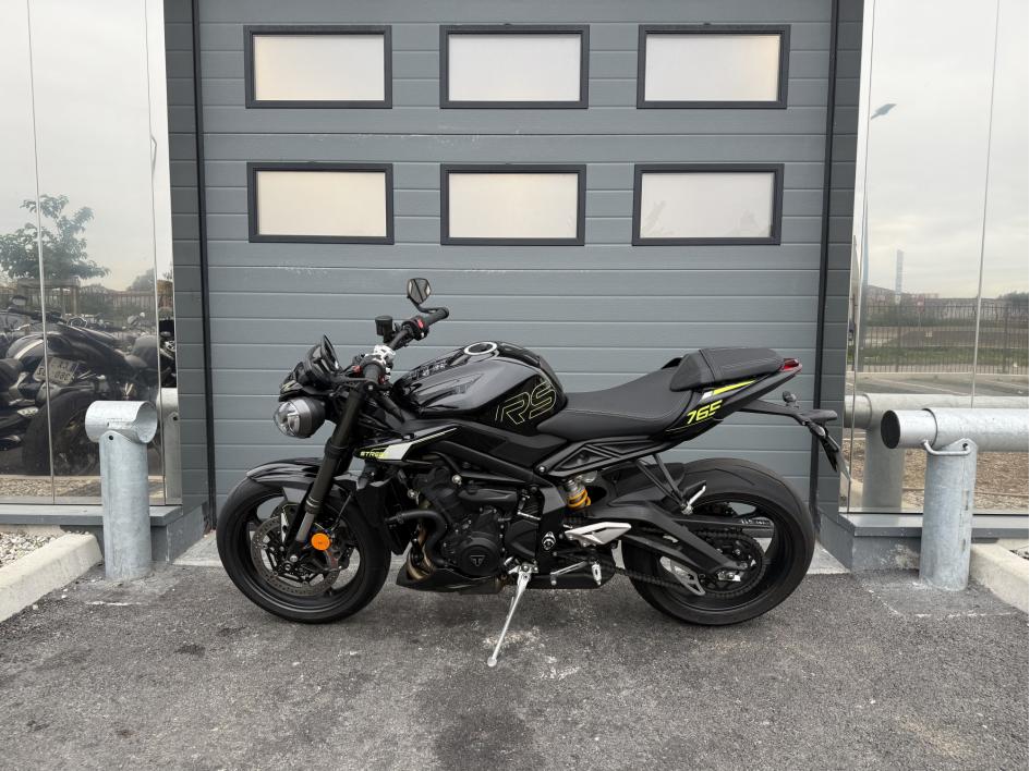 TRIUMPH STREET TRIPLE 765 RS