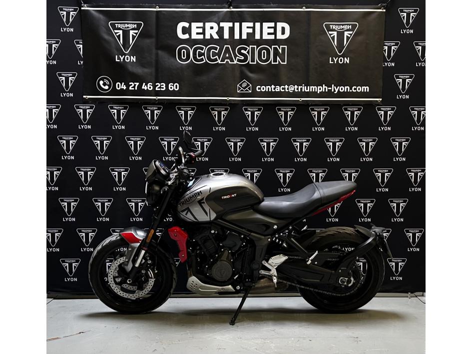 TRIUMPH TRIDENT 660