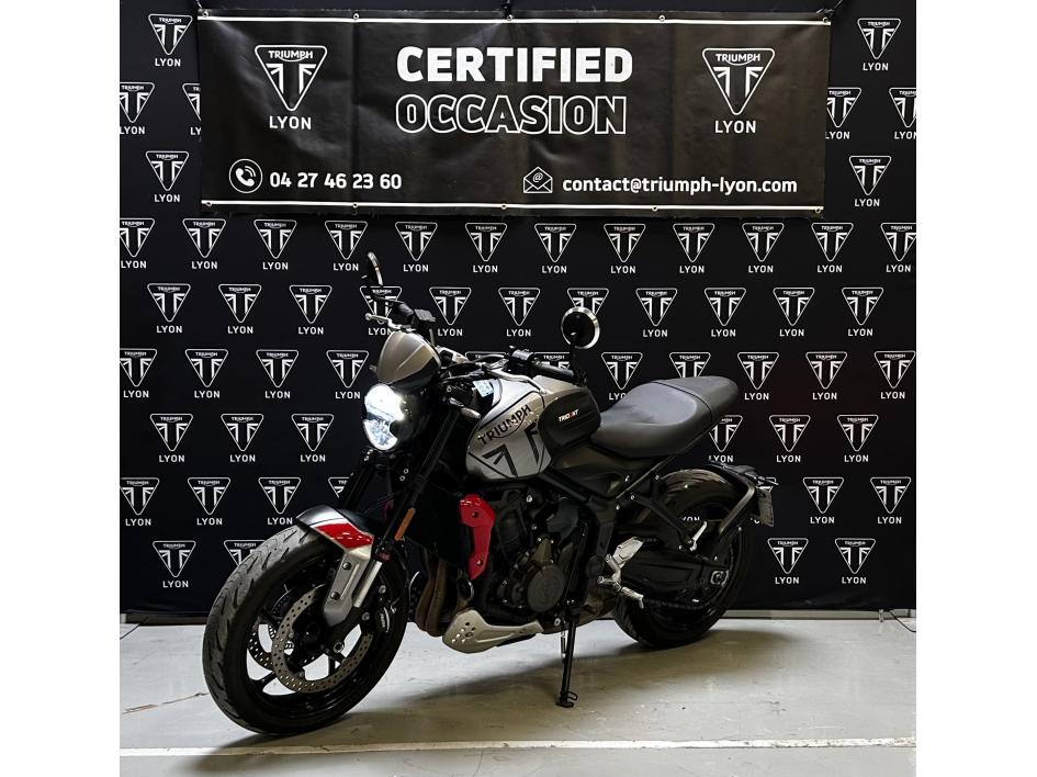 TRIUMPH TRIDENT 660