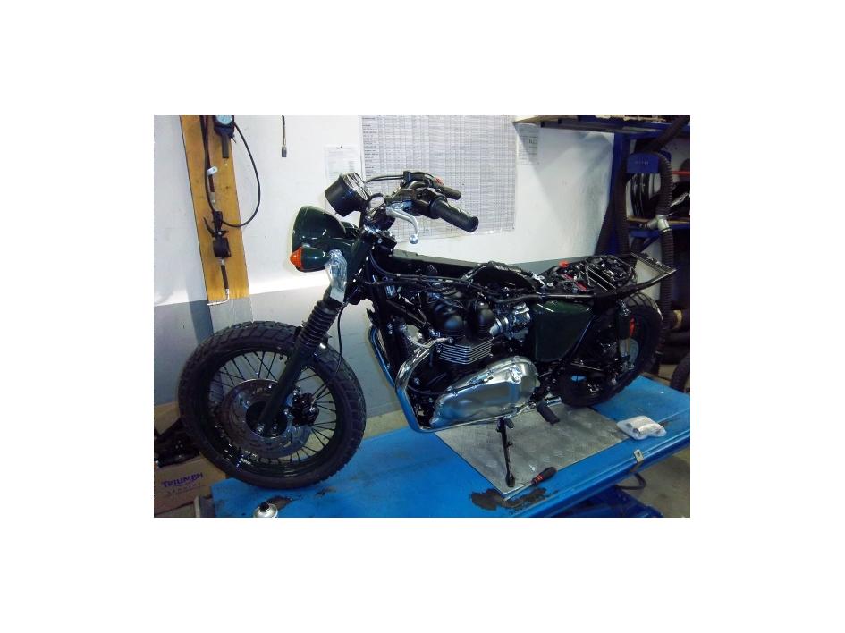 Bonneville 