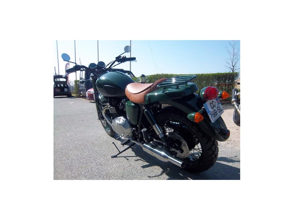 Bonneville 