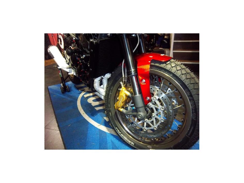 Street Triple 